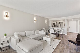 25804 Cockleshell Dr in Bonita Springs, FL - Building Photo - Building Photo