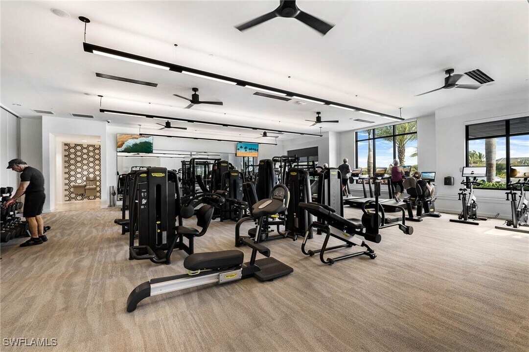 17434 Caravita Ln in Ft. Myers, FL - Foto de edificio