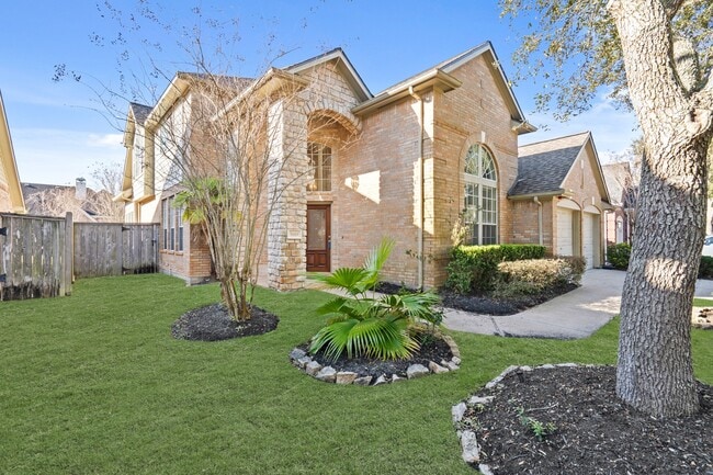 5819 Brook Bend Dr in Sugar Land, TX - Building Photo - Building Photo