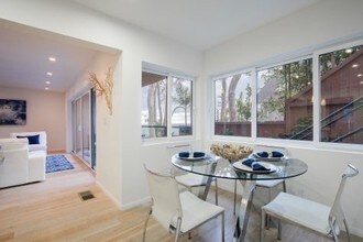 2442 S Coast Hwy in Laguna Beach, CA - Building Photo - Building Photo