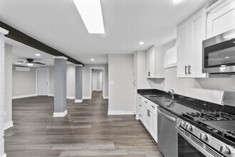 548 Ferry St, Unit LL in New Haven, CT - Building Photo - Building Photo