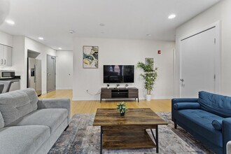 601 Albany St, Unit ID1240294P in Boston, MA - Foto de edificio - Building Photo