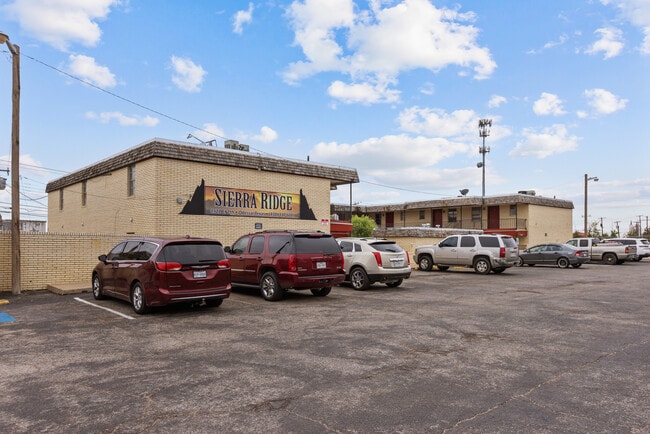 Sierra Ridge in Odessa, TX - Building Photo - Building Photo