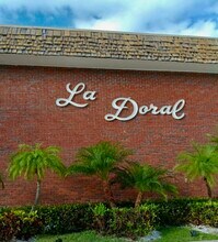 206 Inlet Way, Unit 1 in Palm Beach Shores, FL - Building Photo - Building Photo