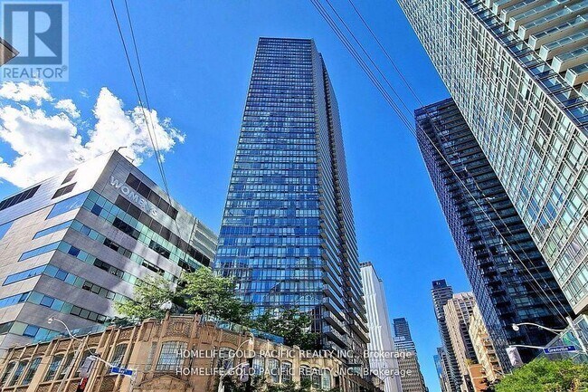 832-1832 Bay St.