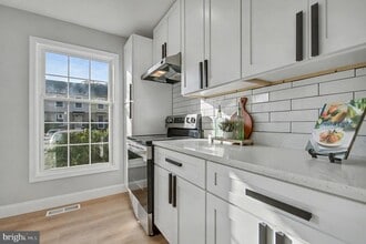 1729 Dana St in Crofton, MD - Building Photo - Building Photo