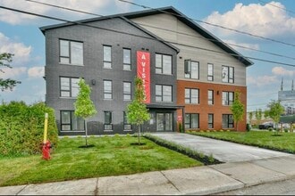 3045 D'oka Ch in Ste-Marthe-sur-le-Lac, QC - Building Photo - Building Photo
