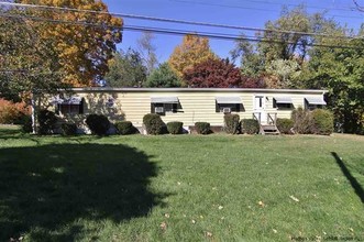 103-119 Flatbush Camp Rd in Saugerties, NY - Foto de edificio - Building Photo