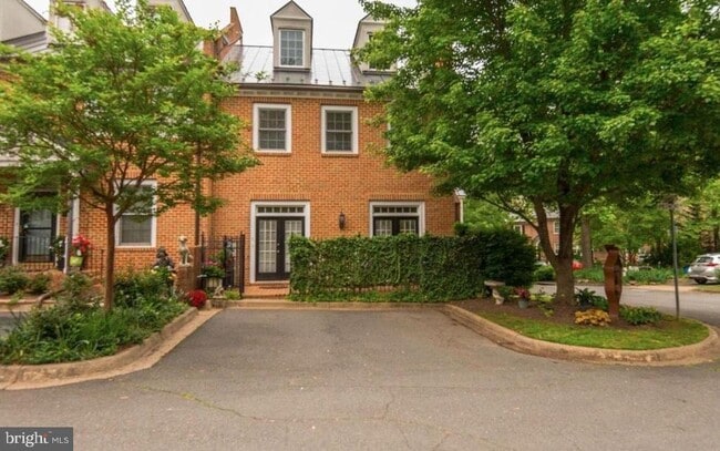 5 Piedmont Dr in Middleburg, VA - Building Photo - Building Photo