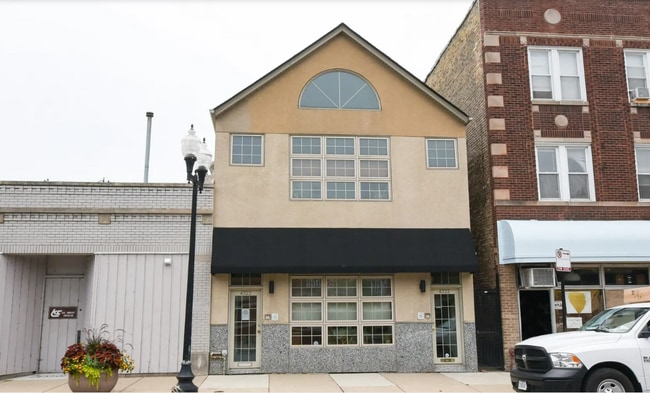 4322 N Lincoln Ave, Unit 1