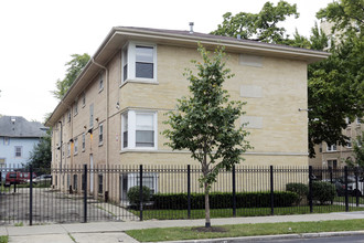 51-57 N Pine Ave in Chicago, IL - Building Photo - Building Photo