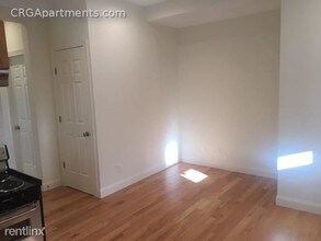 379 Harvard St-Unit -Apt 2 in Cambridge, MA - Building Photo - Building Photo