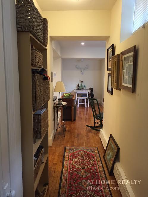 180 Naples Rd, Unit BROOKLINE garden level in Brookline, MA - Foto de edificio - Building Photo