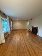 4866 J Pkwy in Sacramento, CA - Building Photo - Building Photo