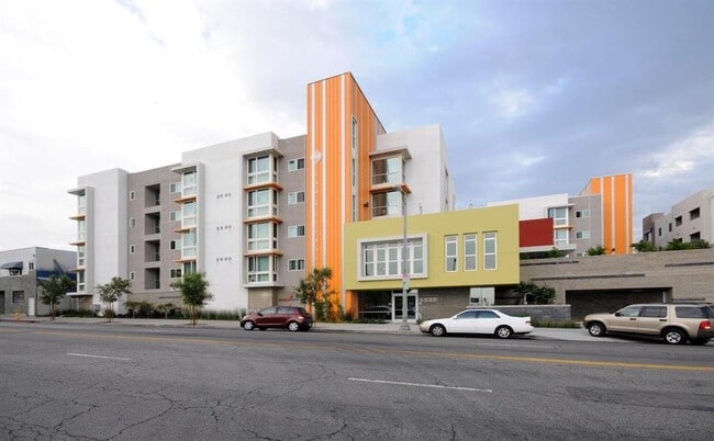 3535 Whittier Blvd in Los Angeles, CA - Building Photo - Building Photo