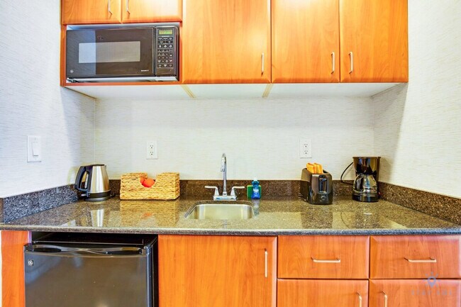 18001 Collins Ave in Sunny Isles Beach, FL - Building Photo - Building Photo