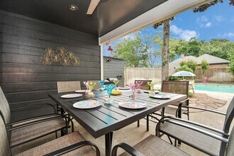19510 Shady Cove Ln in Humble, TX - Foto de edificio - Building Photo
