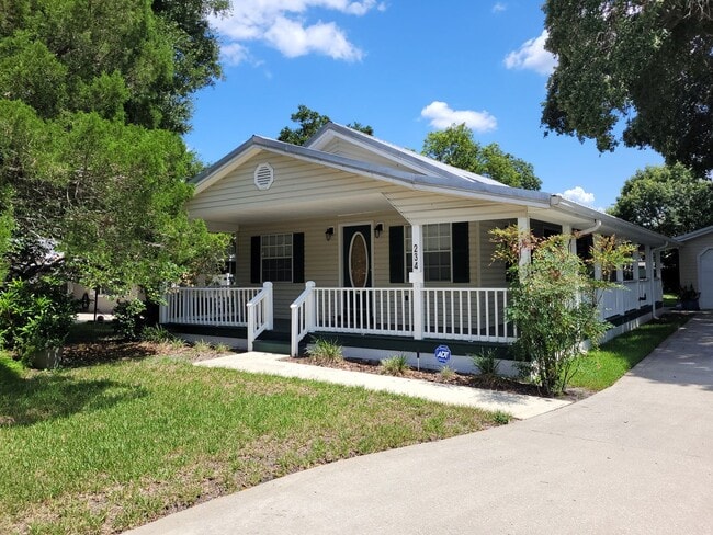 property at 234 W King St