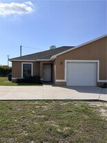 324 Cultural Park Blvd in Cape Coral, FL - Building Photo