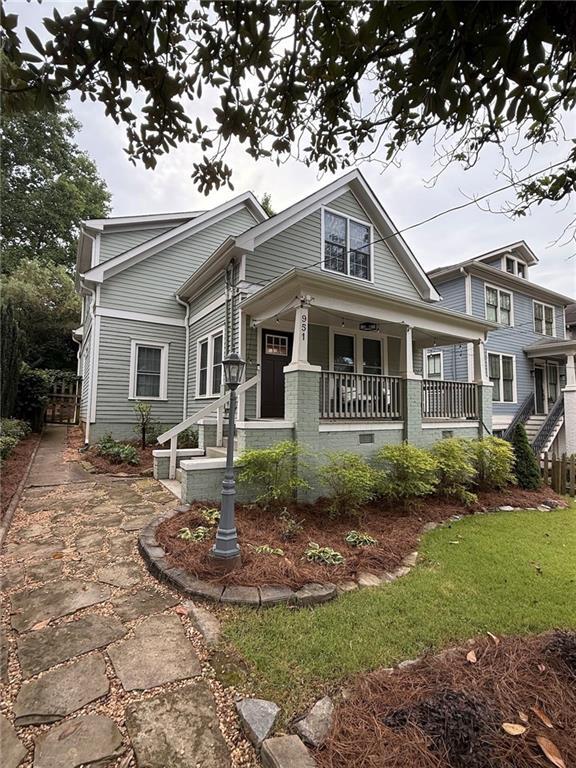 property at 951 Longley Ave NW