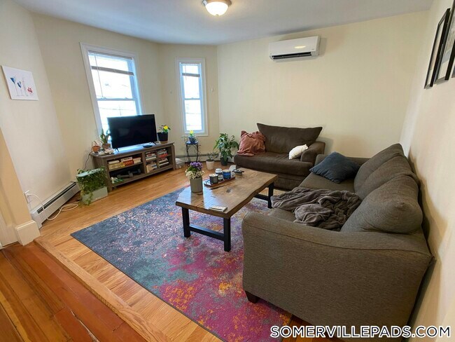 6 Nashua St