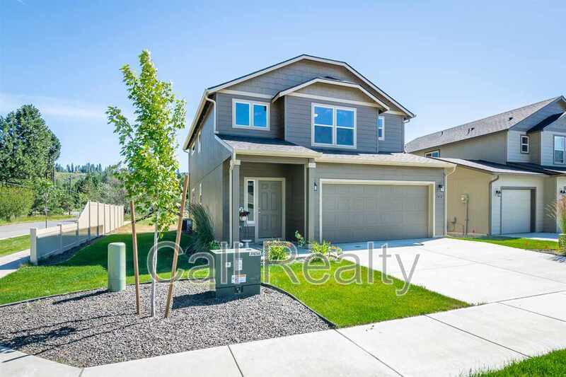 7412 E 15th Ave in Spokane Valley, WA - Building Photo