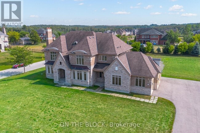 property at 24 Whitewood Dr