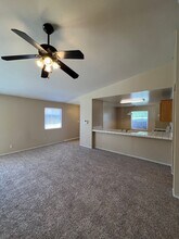 6204 Straub Ln in Bakersfield, CA - Building Photo - Building Photo