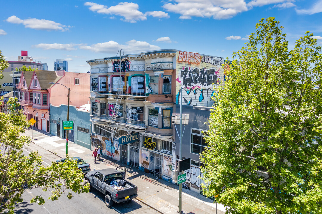 2351-2353 San Pablo Ave in Oakland, CA - Foto de edificio