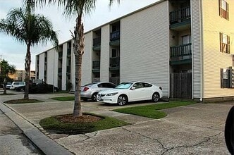 2330 Edenborn Ave, Unit #123 in Metairie, LA - Building Photo - Building Photo