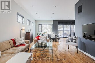 10 Graystone Gardens in Toronto, ON - Building Photo - Building Photo