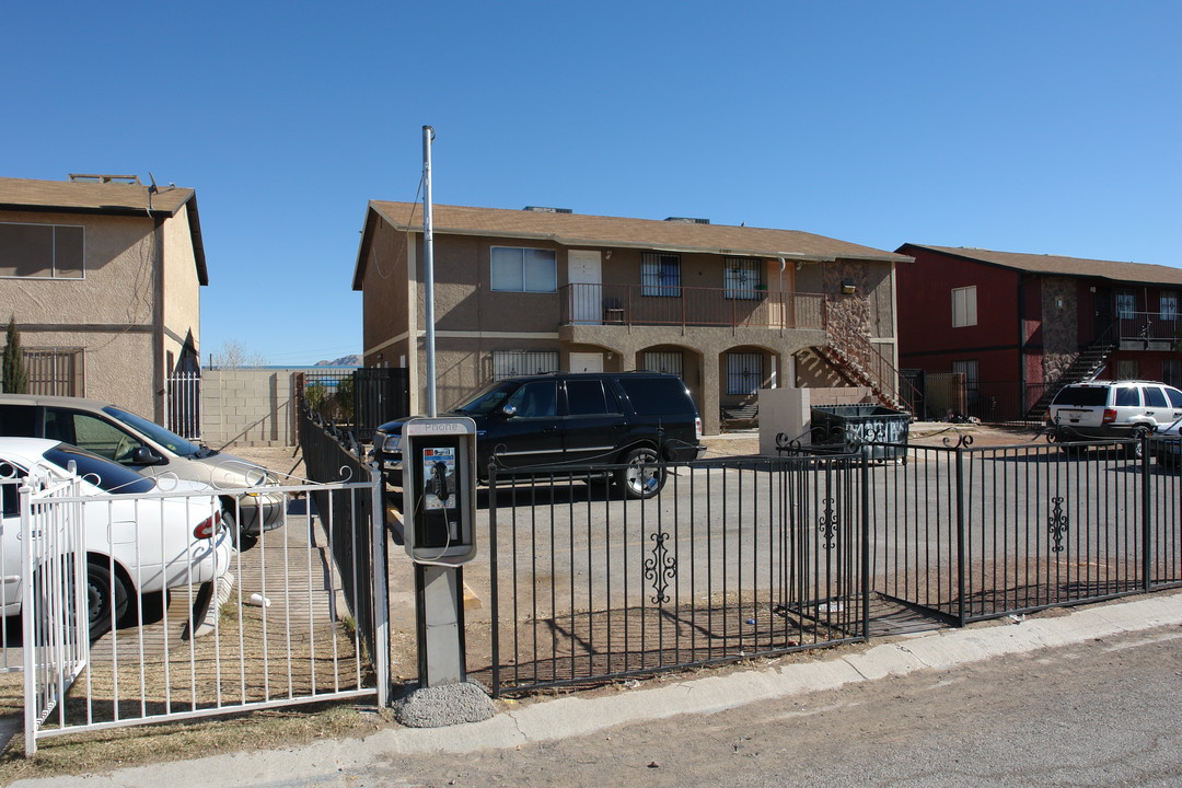 4260 Vornsand Dr in Las Vegas, NV - Foto de edificio