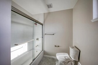 978 Delmas Ave, Unit #2 in San Jose, CA - Foto de edificio - Building Photo