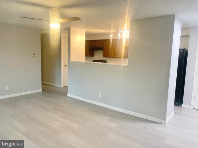 property at 5 Cranberry Ct