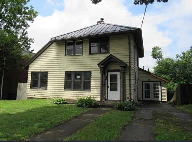 property at 409 Keystone Dr