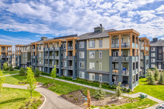 64-112 Aubun Meadows Heath SE in Calgary, AB - Building Photo - Building Photo