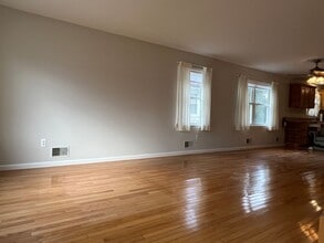 46 Drummond Ave in Red Bank, NJ - Building Photo - Building Photo