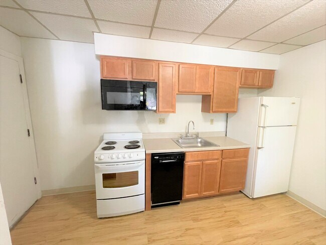 2419 Beechwood Blvd in Pittsburgh, PA - Building Photo - Building Photo