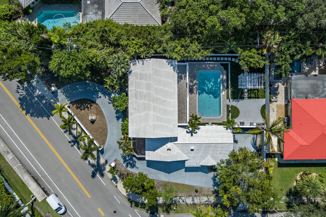 property at 3517 N Flagler Dr