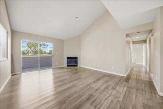 1019 Dornajo Way in Sacramento, CA - Building Photo - Building Photo