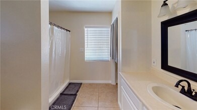 2495 Vista Dr in Upland, CA - Building Photo - Building Photo