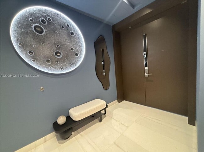 300 Biscayne Blvd Way in Miami, FL - Building Photo - Building Photo