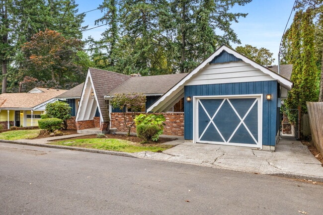 2230 Jasper Way NW in Salem, OR - Building Photo - Building Photo