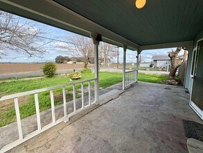 3320 Concord Ave in Brentwood, CA - Building Photo - Building Photo