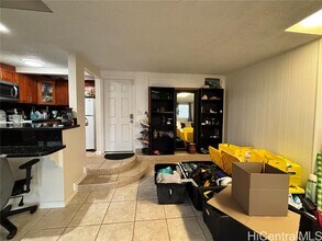 1655 Ho?olaule?a St in Pearl City, HI - Building Photo - Building Photo