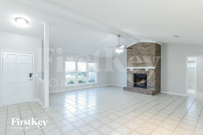 2391 Stonebridge Dr in Orange Park, FL - Foto de edificio - Building Photo