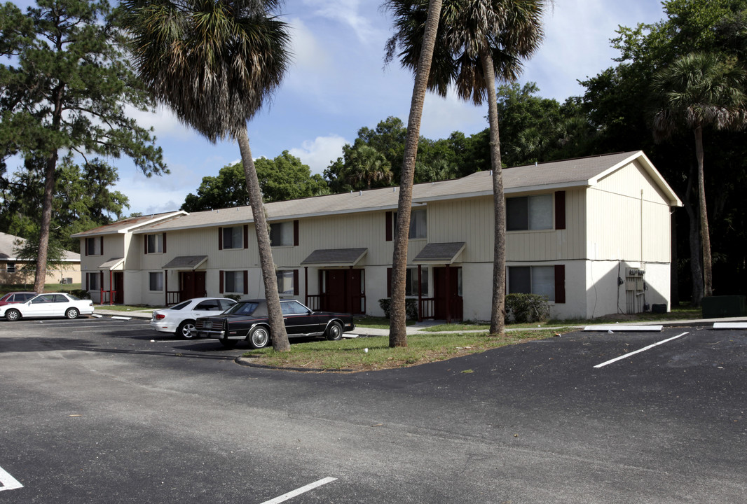 Forest Park South in Titusville, FL - Building Photo