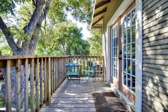 806 E Ashby Pl, Unit 1 in San Antonio, TX - Building Photo - Building Photo
