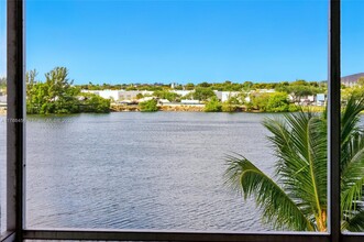4311 Crystal Lake Dr in Pompano Beach, FL - Building Photo - Building Photo