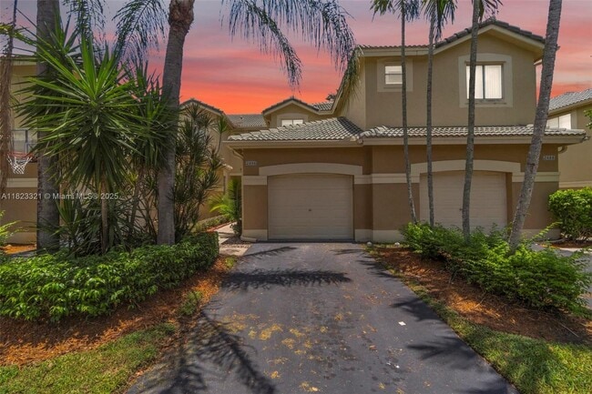 2494 Cordoba Bend in Weston, FL - Building Photo - Building Photo
